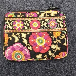 Vera Bradley Floral iPad-Tablet eReader Sleeve Case Zip Cover Quilt